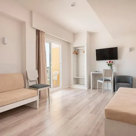 Otel O7 Nordeste Playa Can Picafort (Mallorca)