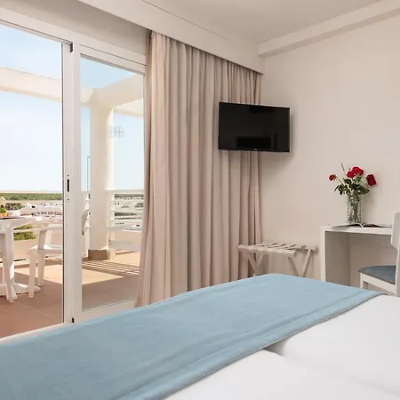 O7 Nordeste Playa ホテル 3*