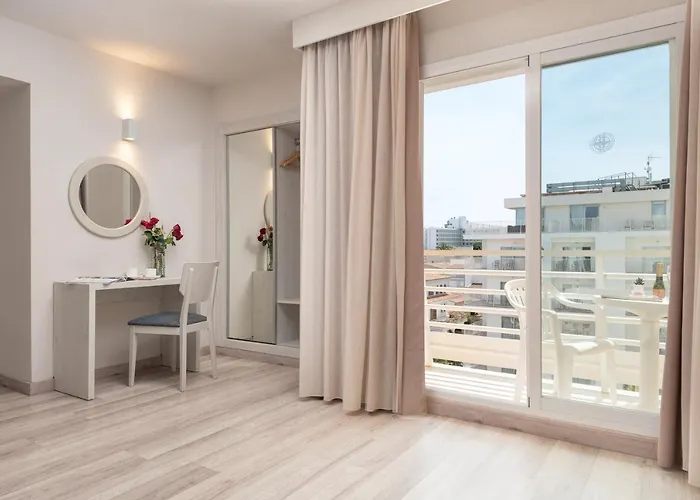 O7 Nordeste Playa מלון